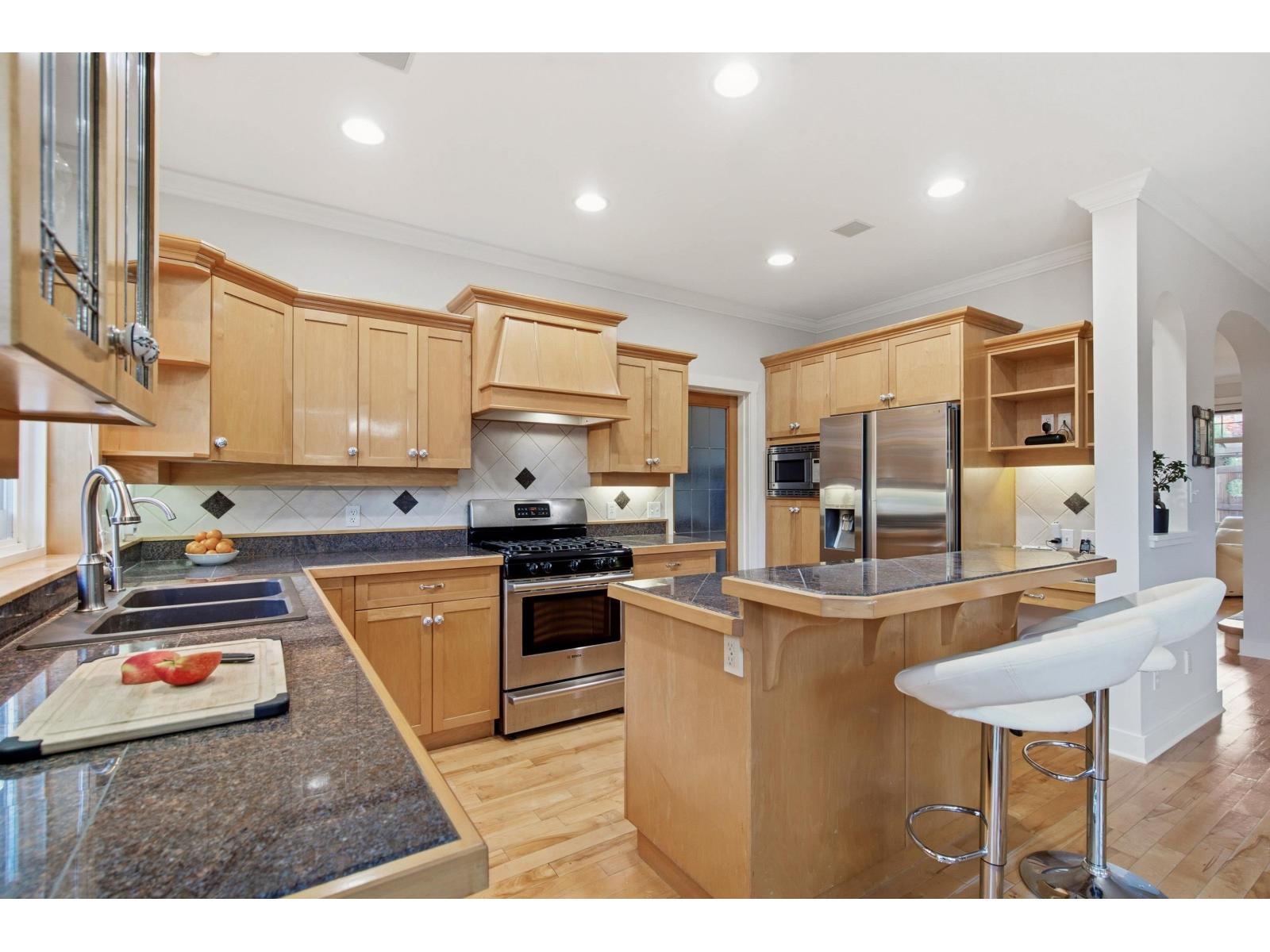 1930 140 STREET