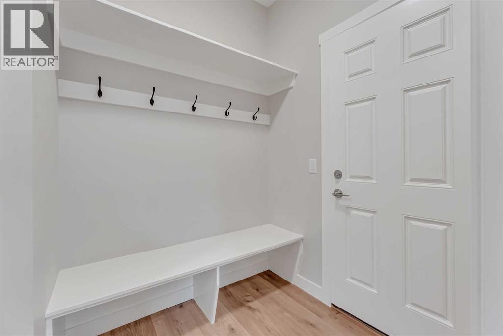 27 Creekside Rise SW, Calgary, Alberta  T2X 5V9 - Photo 20 - A2338861