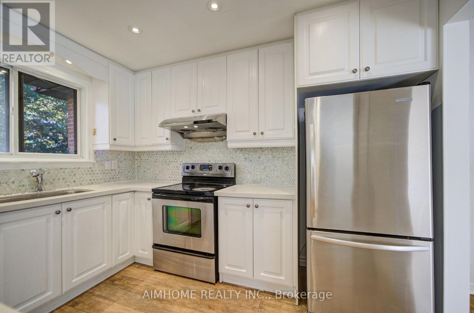 34 Stately Way, Markham, Ontario  L3T 3Z8 - Photo 12 - N14108352