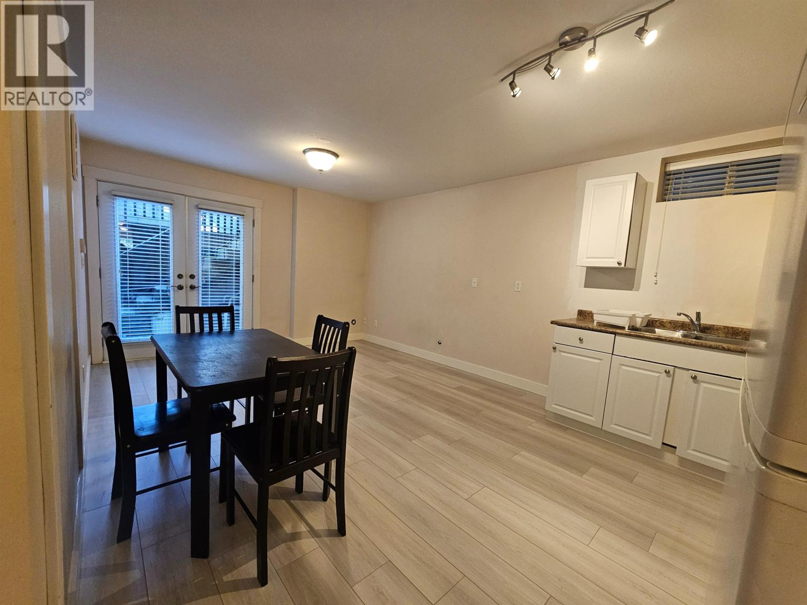 39XX BURKE ST