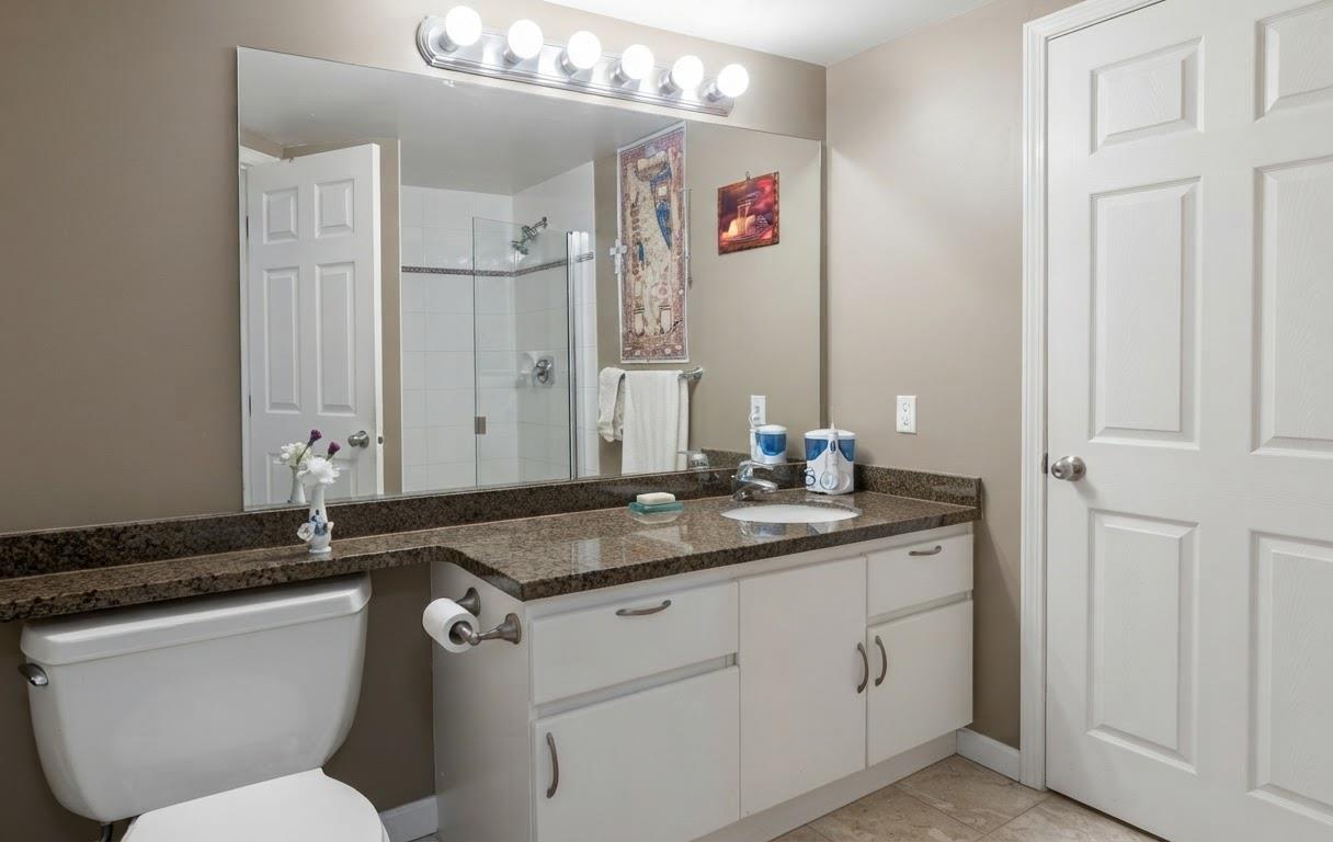 1105 10899 University Drive, Surrey, British Columbia  V3T 5V2 - Photo 6 - R3177535