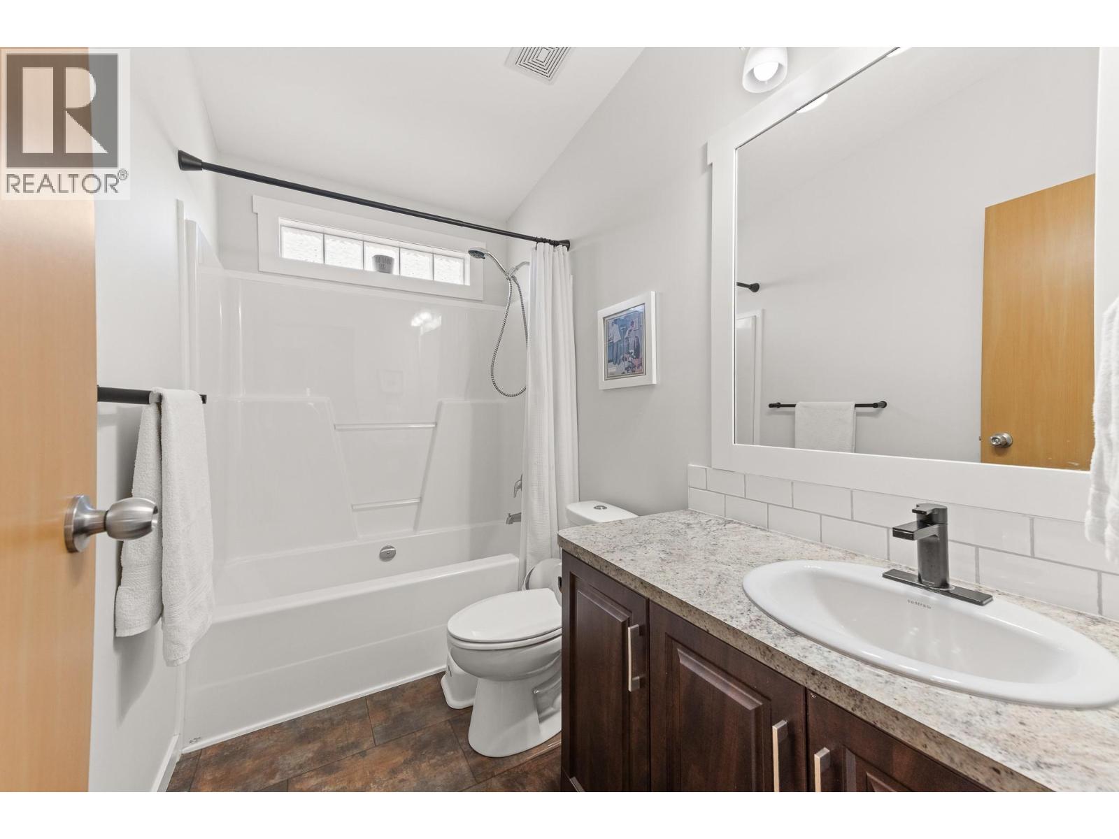 9254 Langevin Street, Wardner, British Columbia  V0B 2J0 - Photo 22 - 10404216
