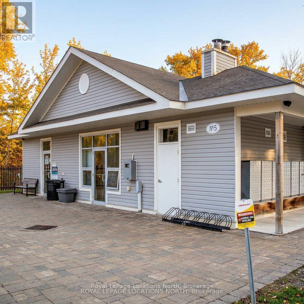 300 - 1 Brandy Lane Drive, Collingwood, Ontario  L9Y 0X4 - Photo 25 - S14094094
