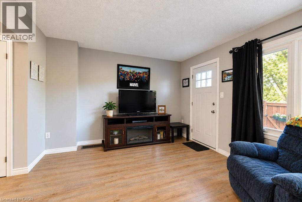 10 Angus Road Unit# 21, Hamilton, Ontario  L8K 6K3 - Photo 8 - 40873278