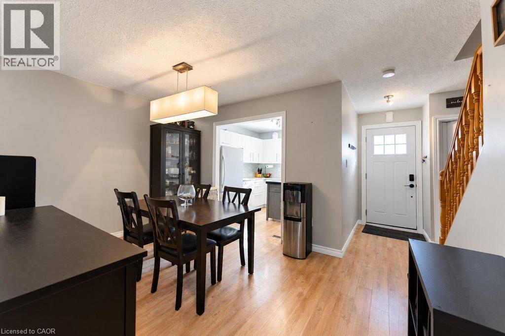 10 Angus Road Unit# 21, Hamilton, Ontario  L8K 6K3 - Photo 3 - 40873278