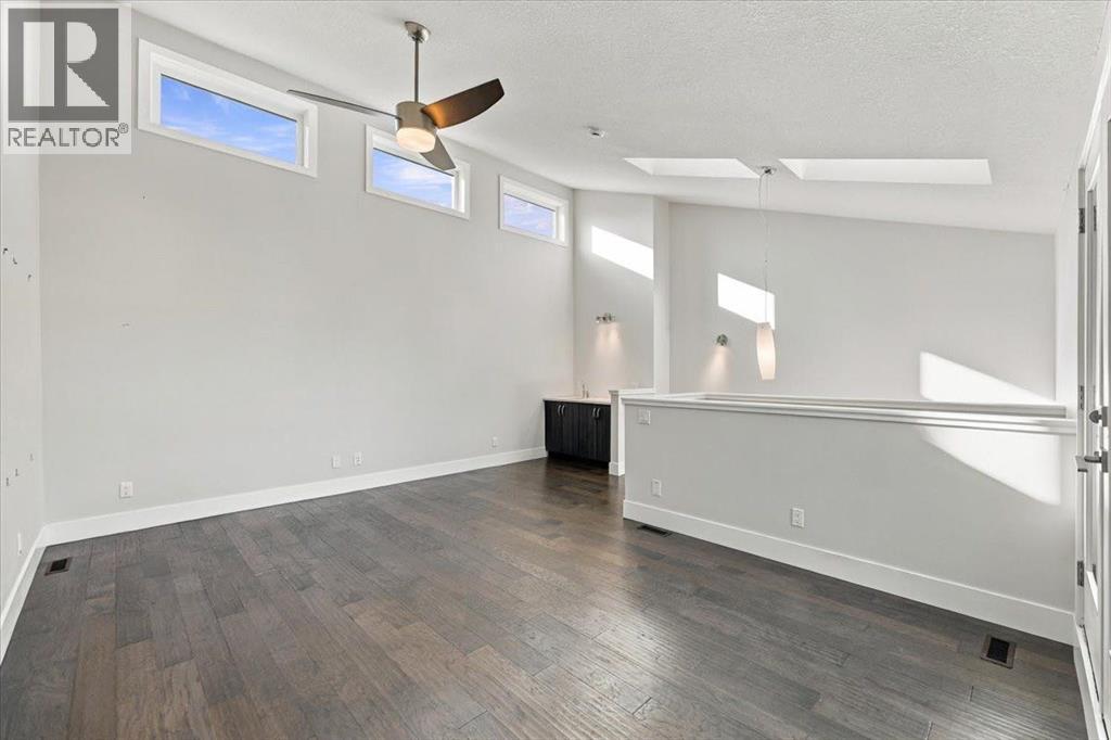2, 840 McPherson Road NE