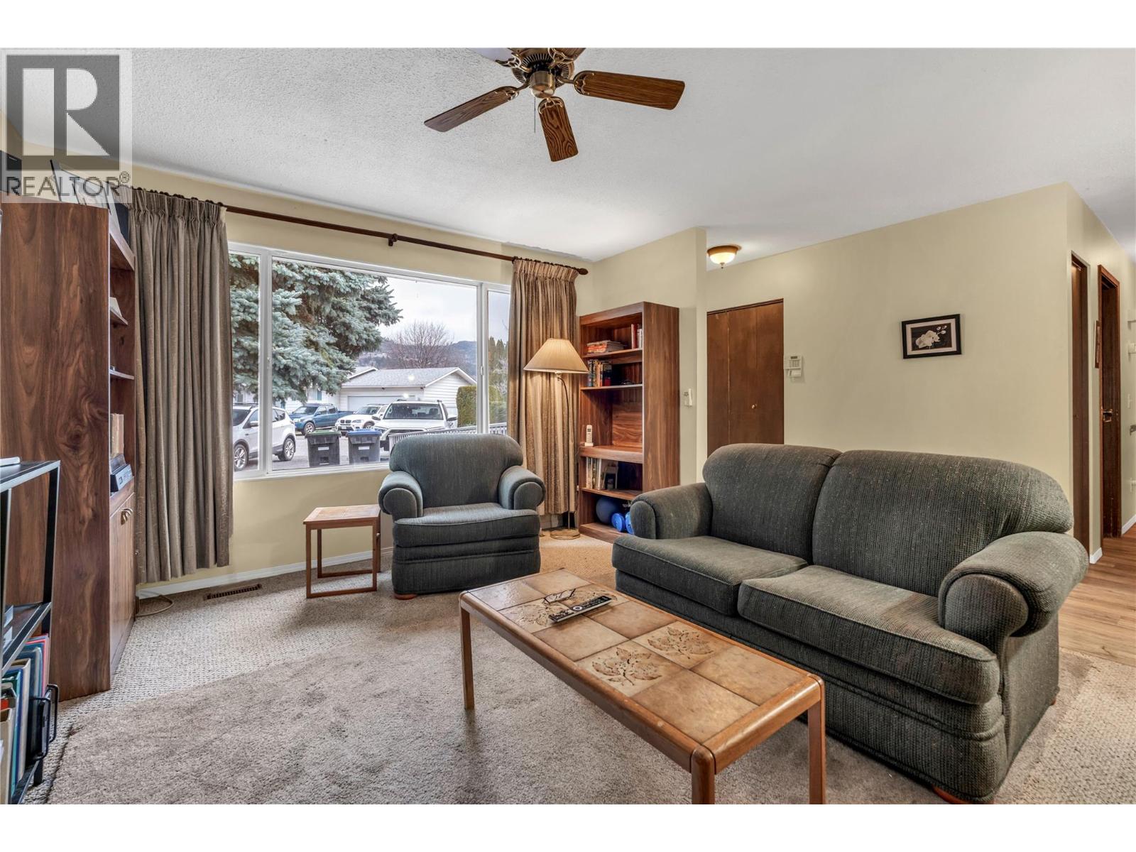 114 Ayres Crescent