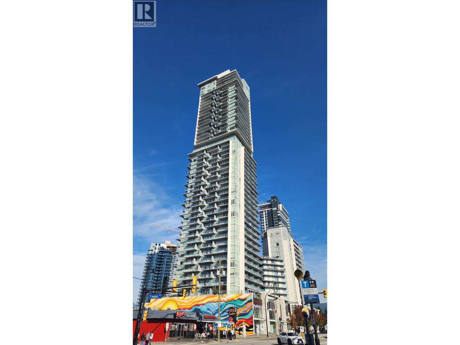 1705 567 CLARKE ROAD, Coquitlam, British Columbia