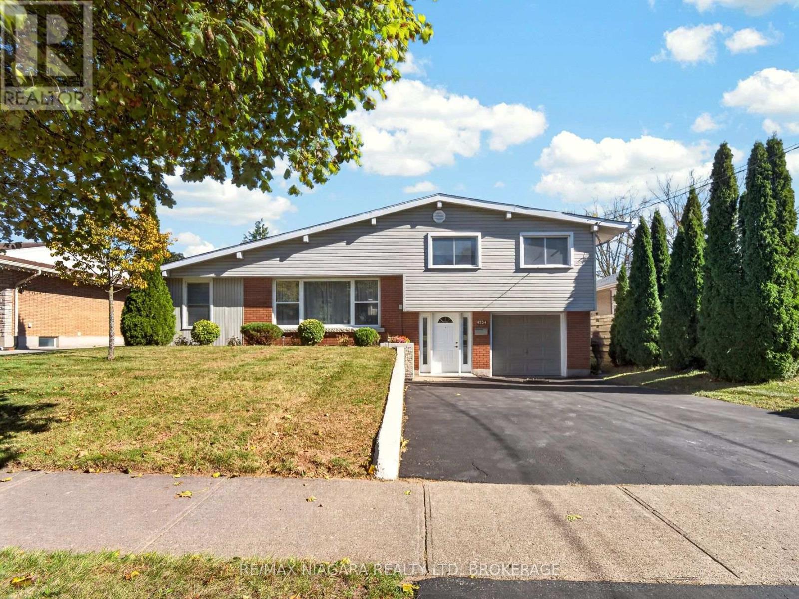 4534 PETTIT AVENUE, Niagara Falls, Ontario