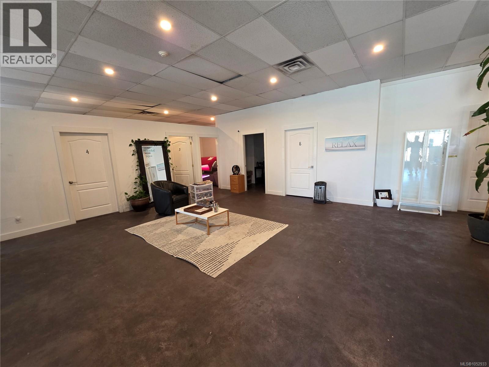 B 3388 Douglas St, Saanich, British Columbia  V8Z 3L3 - Photo 2 - 1052933