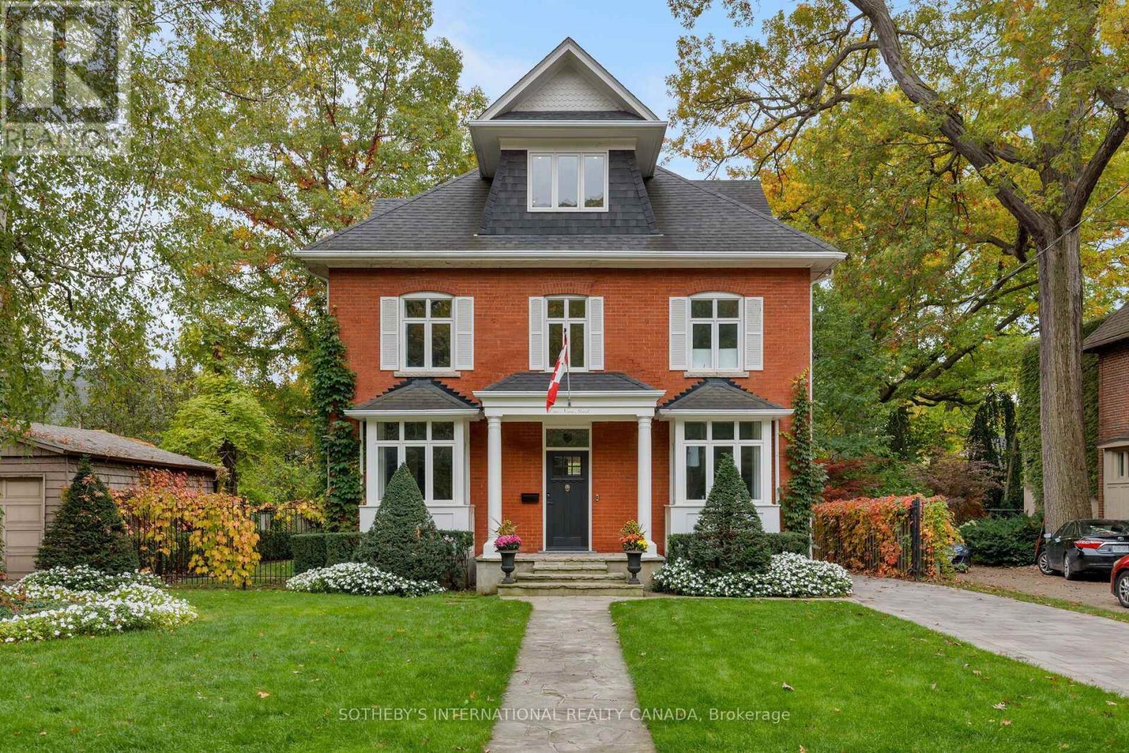 1 NINA STREET, Toronto, Ontario