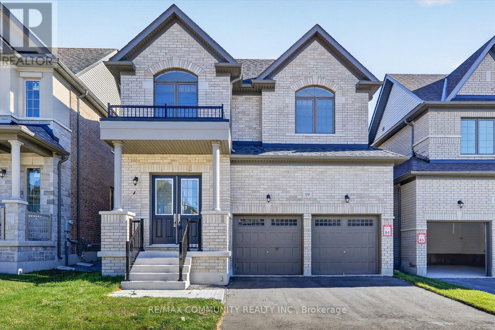 19 Rogerson Street, Clarington, Ontario  L1B 0W4 - Photo 1 - E14108426