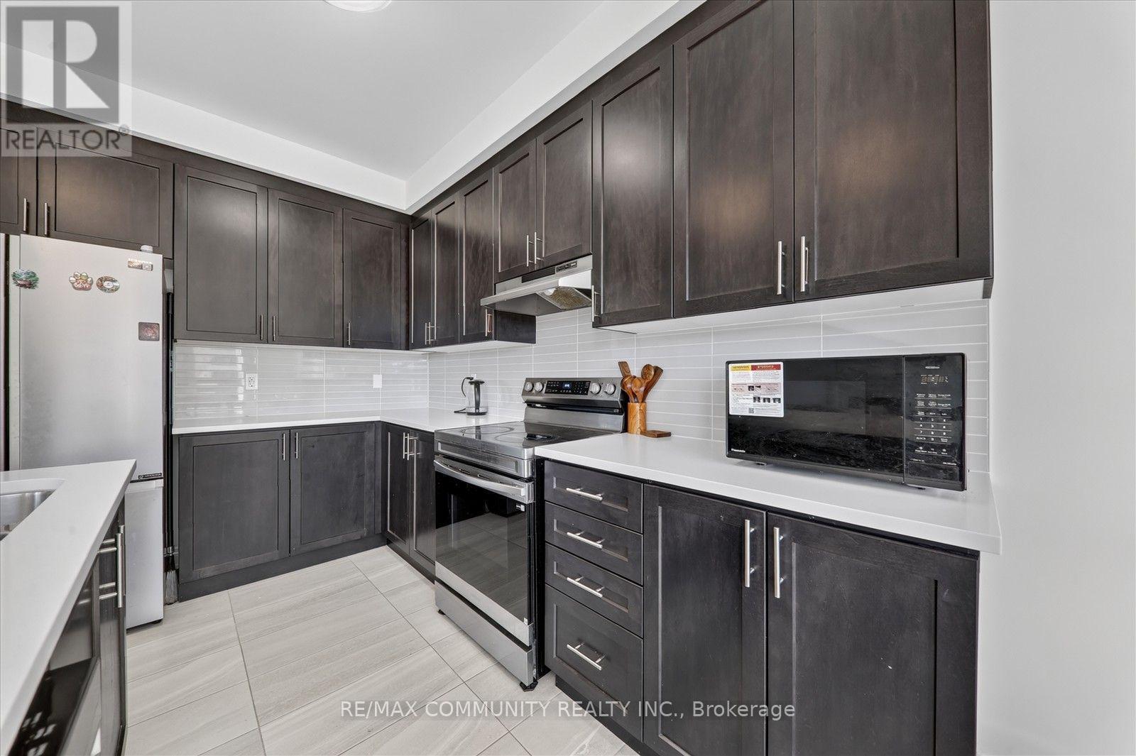 19 Rogerson Street, Clarington, Ontario  L1B 0W4 - Photo 16 - E14108426