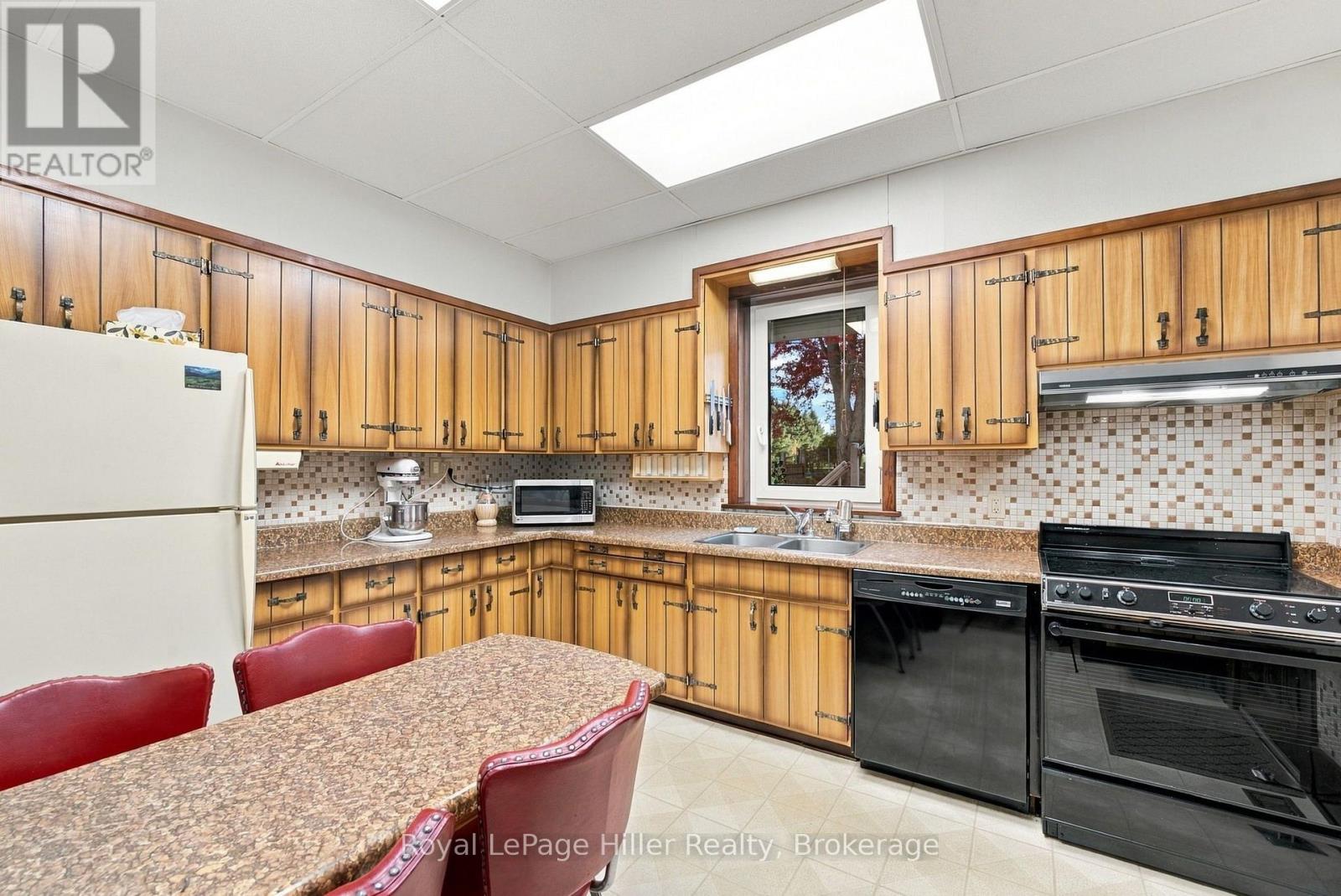 175 Huron Road, Perth South (Sebringville), Ontario  N5A 6S6 - Photo 16 - X14108502