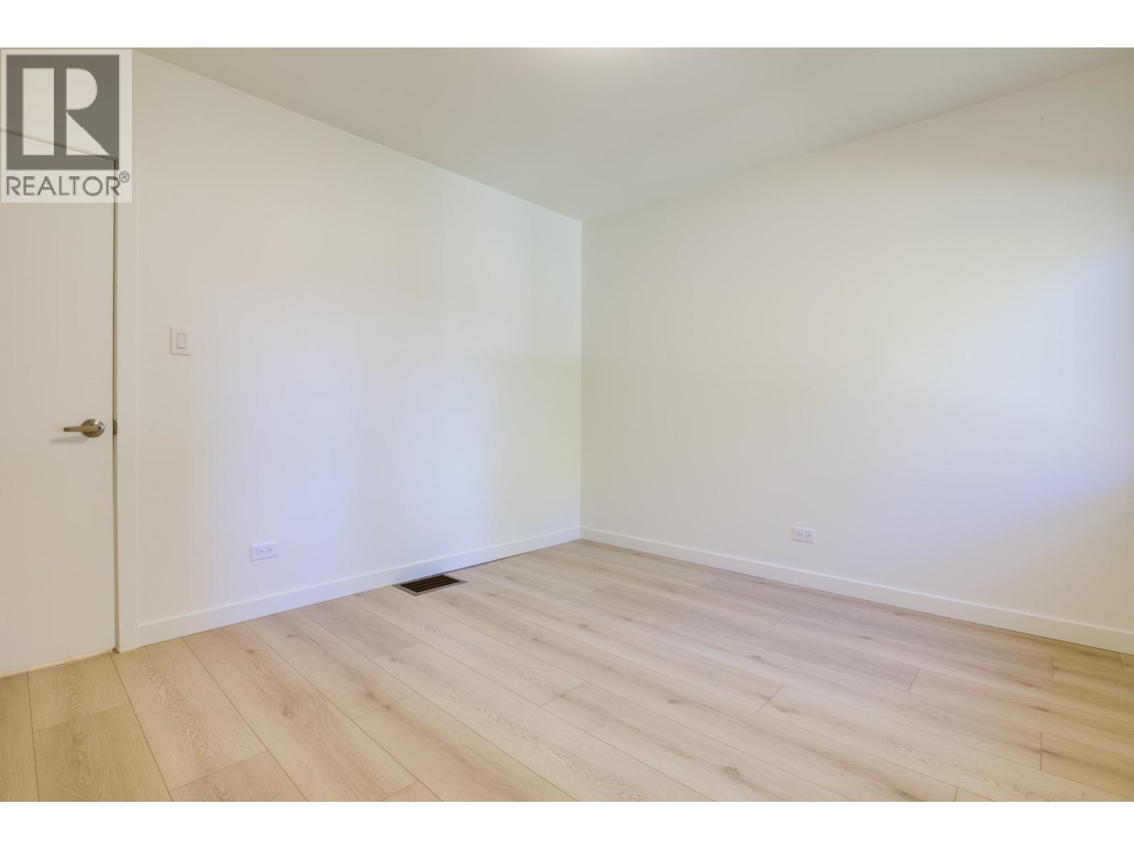 1338 E 37th Avenue, Vancouver, British Columbia  V5W 1G5 - Photo 17 - R3177667