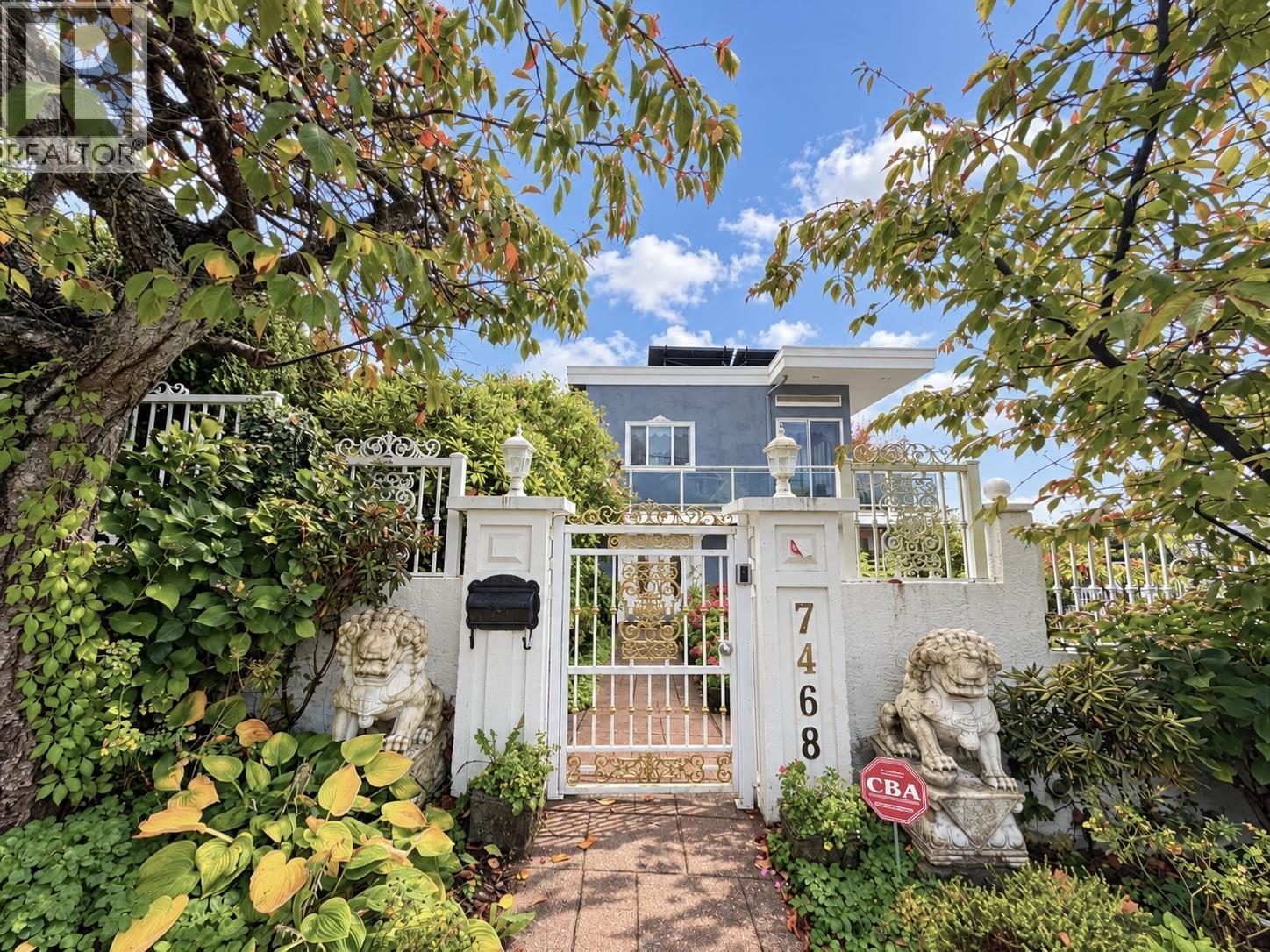 7468 CURTIS STREET, Burnaby, British Columbia