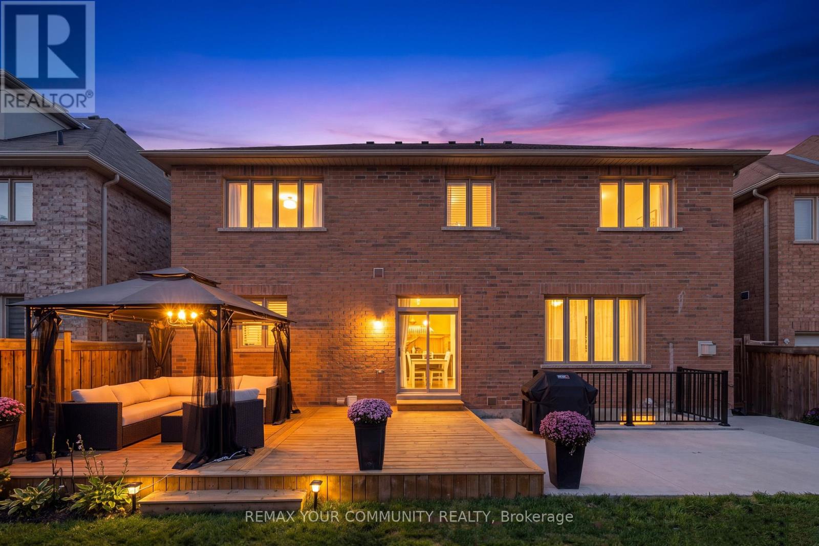 1042 Wilbur Pipher Circle, Newmarket, Ontario  L3X 0G3 - Photo 42 - N14108492
