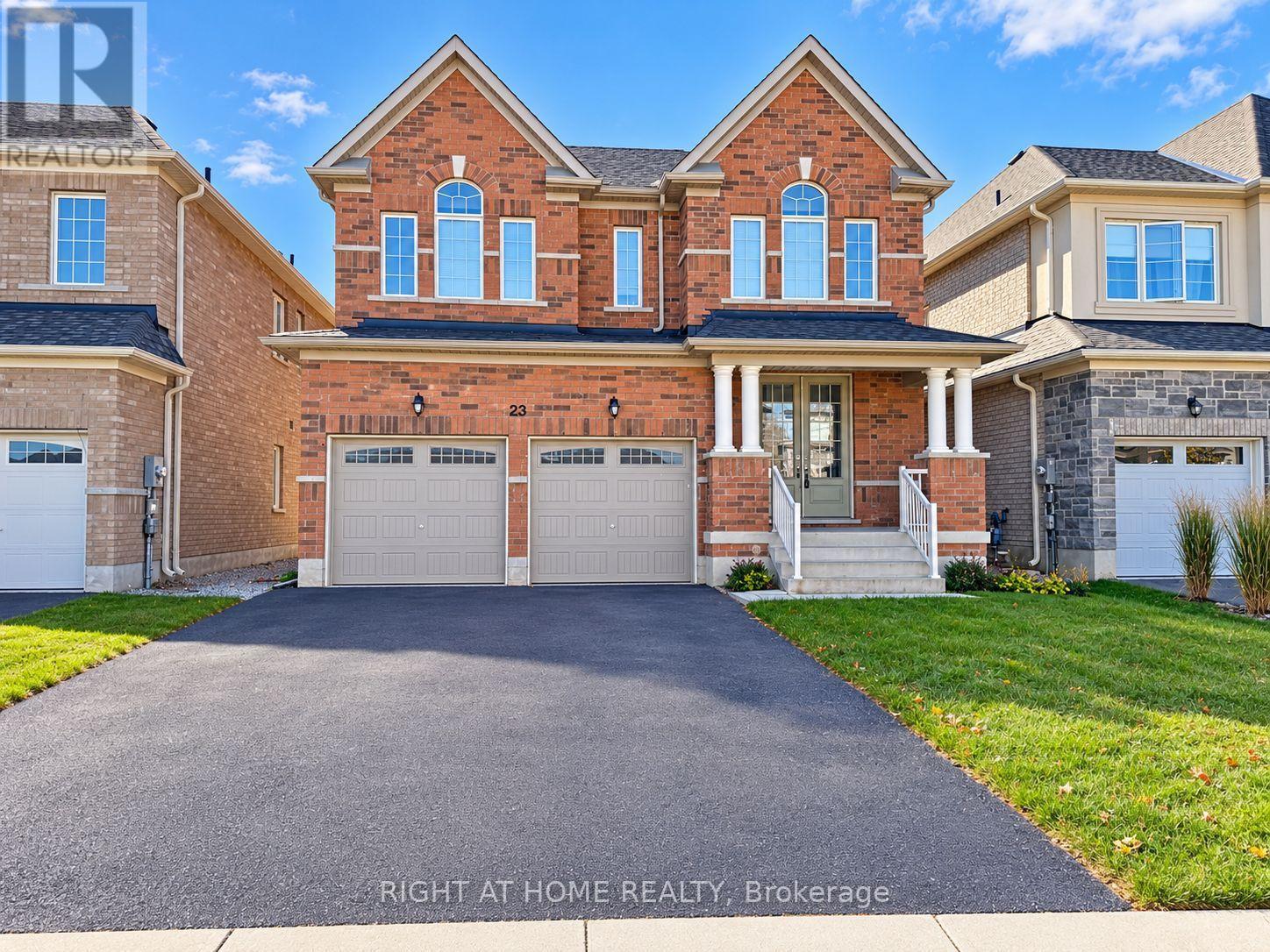 23 Bruce Welch Avenue, Georgina, Ontario  L4P 0J1 - Photo 2 - N14108500
