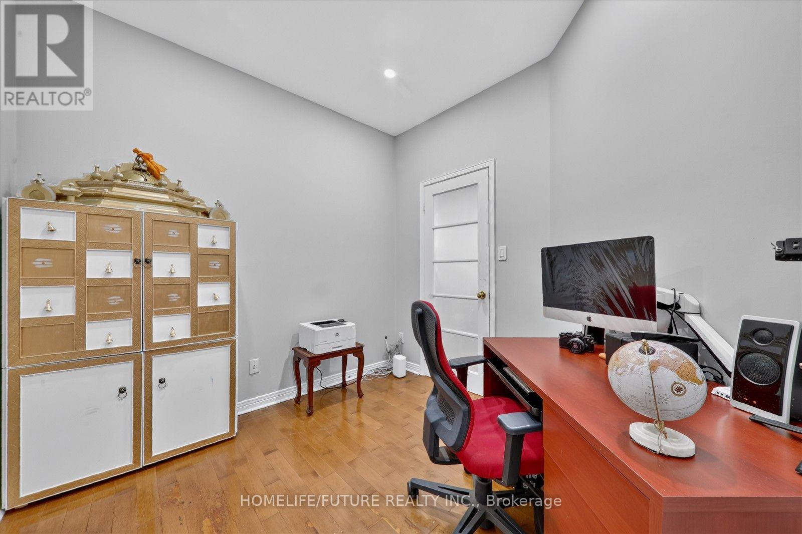 24 Medley Crescent, Markham, Ontario  L3S 4M8 - Photo 12 - N14108536