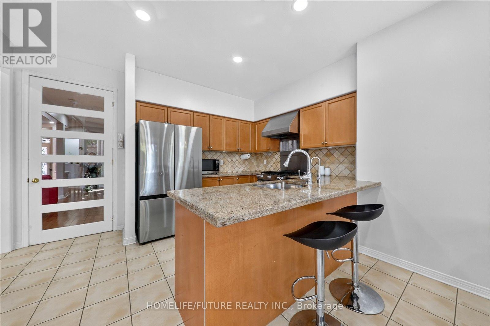 24 Medley Crescent, Markham, Ontario  L3S 4M8 - Photo 15 - N14108536