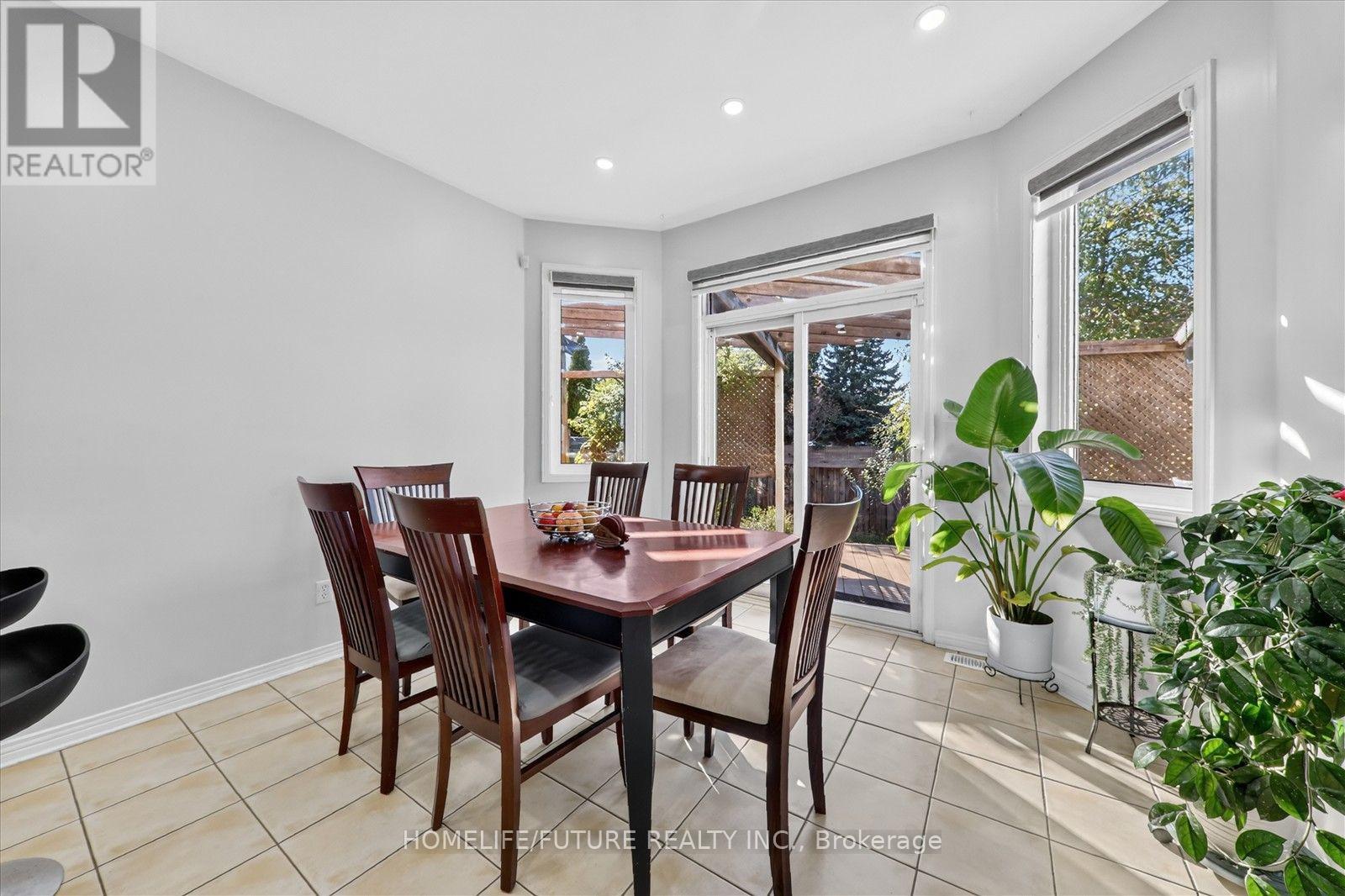 24 Medley Crescent, Markham, Ontario  L3S 4M8 - Photo 17 - N14108536