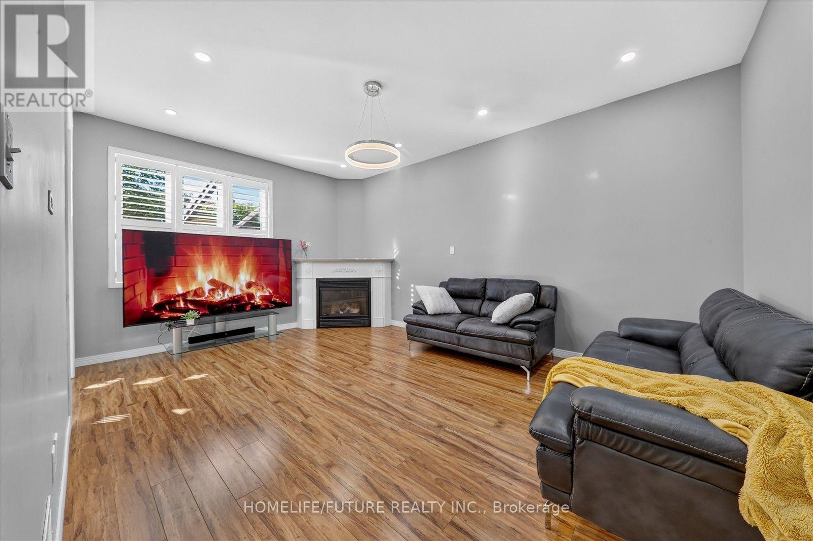 24 Medley Crescent, Markham, Ontario  L3S 4M8 - Photo 18 - N14108536
