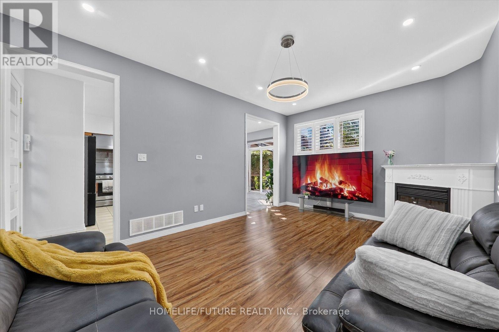 24 Medley Crescent, Markham, Ontario  L3S 4M8 - Photo 19 - N14108536