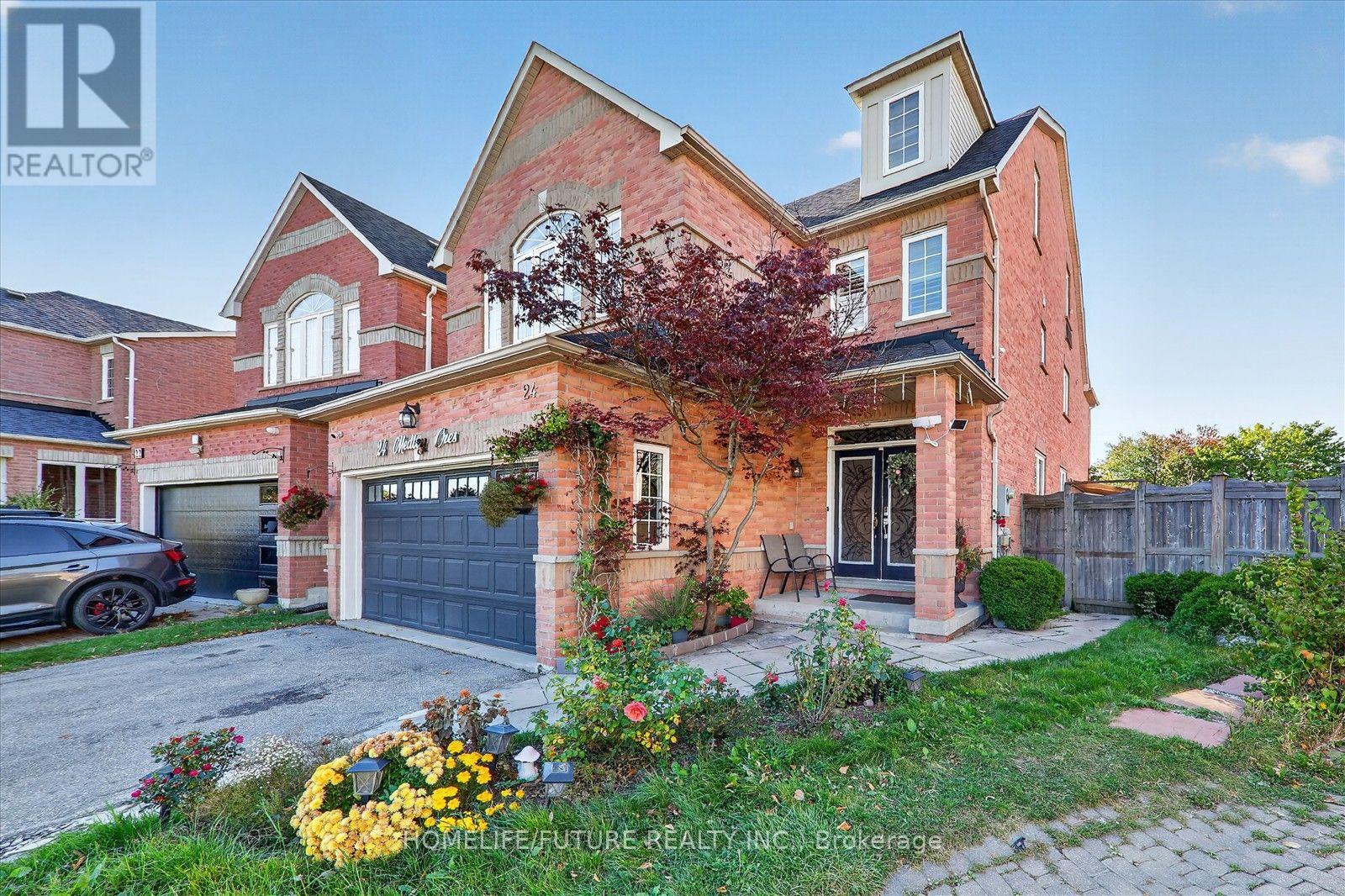 24 Medley Crescent, Markham, Ontario  L3S 4M8 - Photo 3 - N14108536