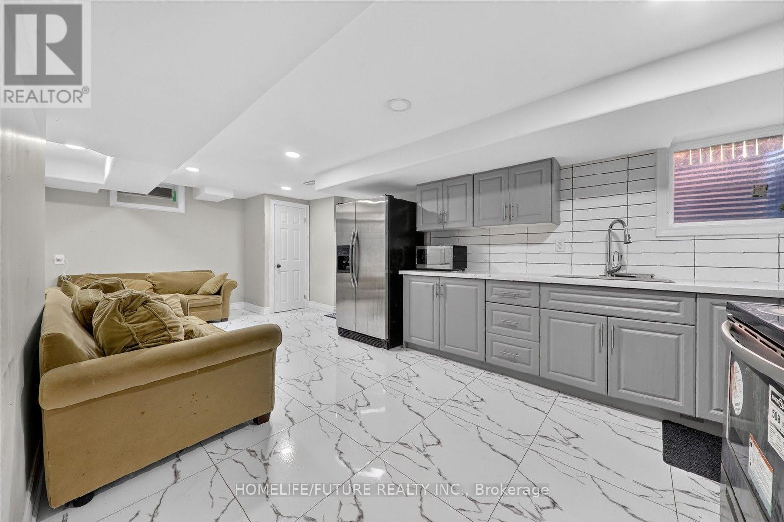 24 Medley Crescent, Markham, Ontario  L3S 4M8 - Photo 43 - N14108536
