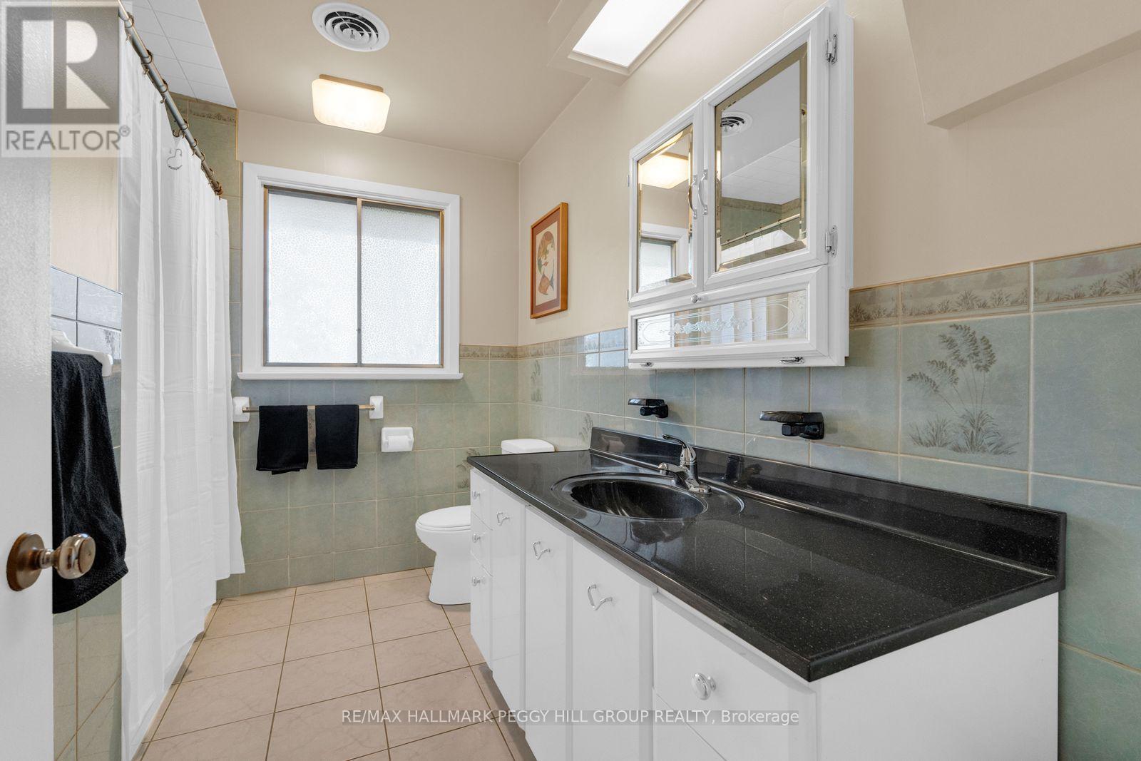 126 Steel Street, Barrie, Ontario  L4M 2G2 - Photo 11 - S14108488