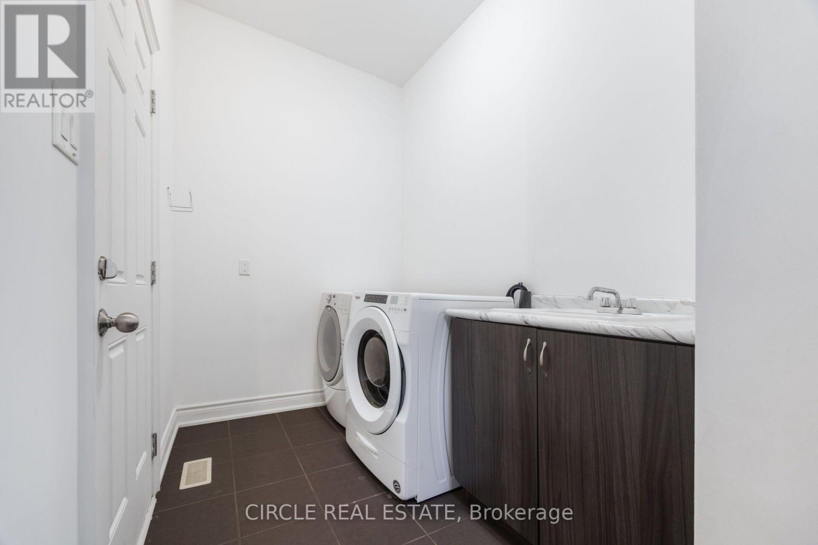 13 Lady Evelyn Crescent, Brampton, Ontario  L6Y 6C7 - Photo 33 - W14108490