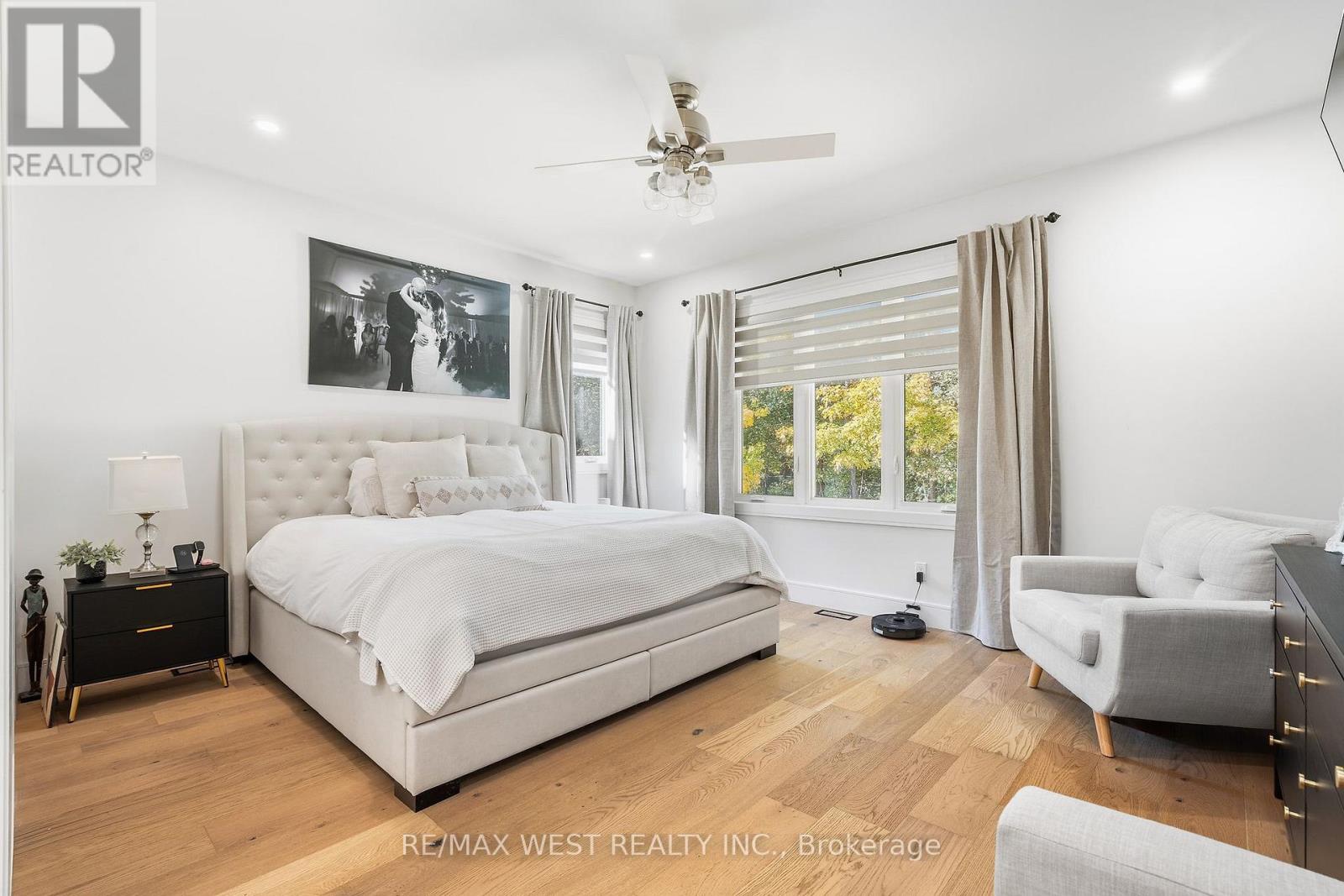 42 Woolton Crescent, Toronto (Brookhaven-Amesbury), Ontario  M6M 4K9 - Photo 22 - W14108498