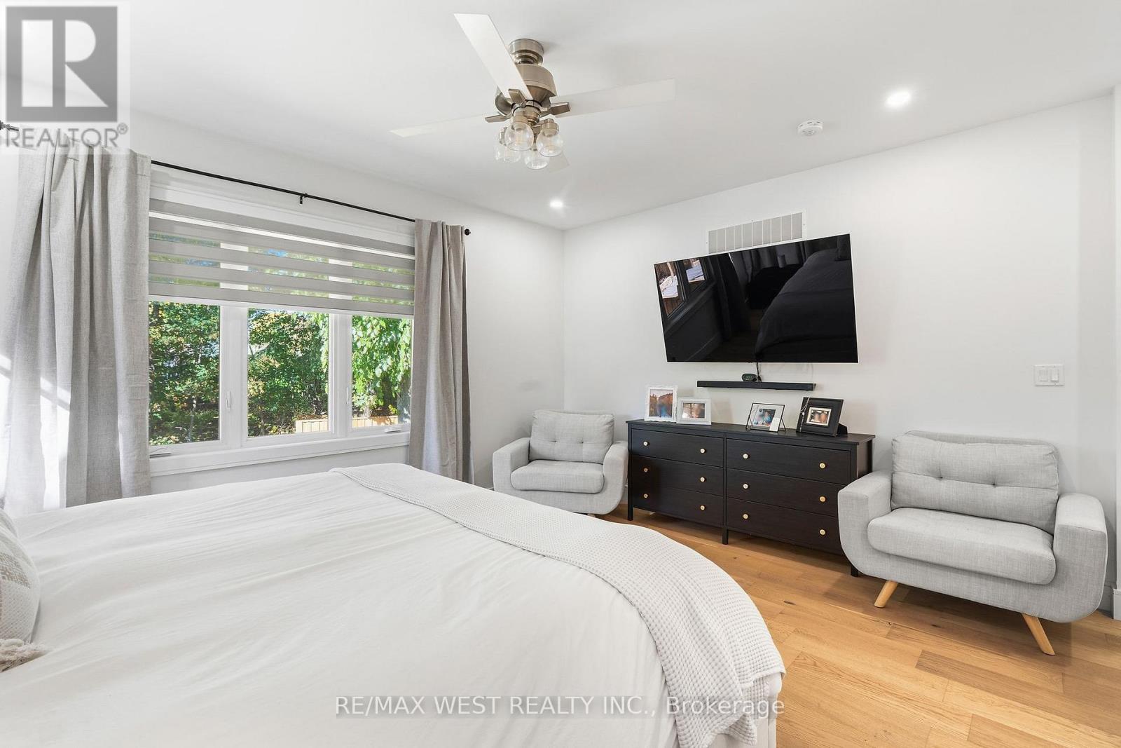 42 Woolton Crescent, Toronto (Brookhaven-Amesbury), Ontario  M6M 4K9 - Photo 24 - W14108498