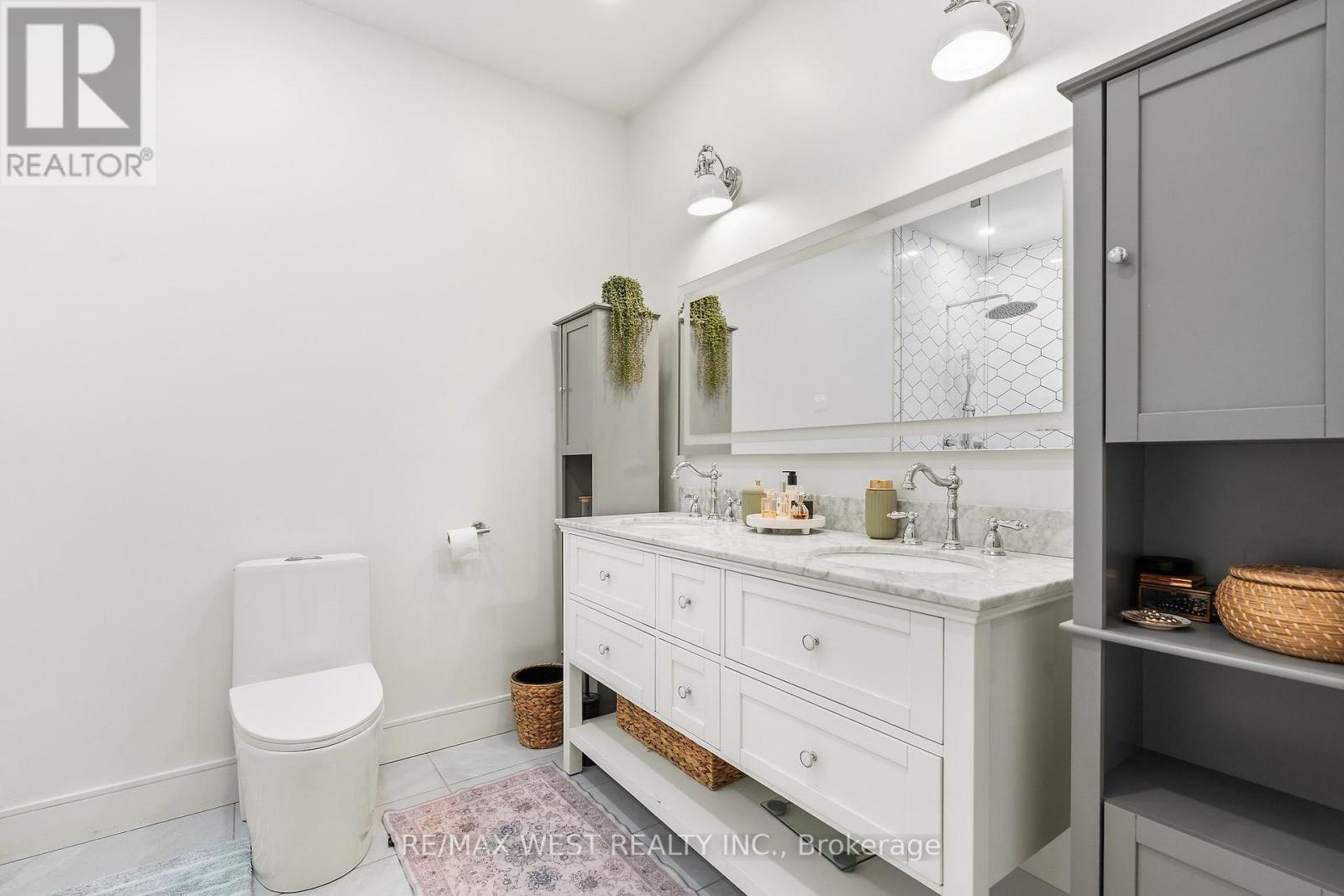 42 Woolton Crescent, Toronto (Brookhaven-Amesbury), Ontario  M6M 4K9 - Photo 26 - W14108498