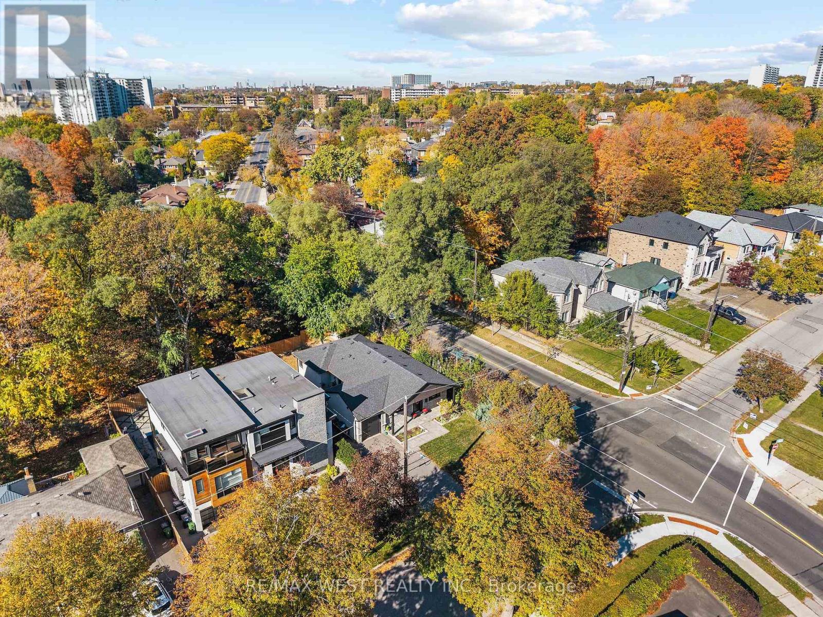 42 Woolton Crescent, Toronto (Brookhaven-Amesbury), Ontario  M6M 4K9 - Photo 34 - W14108498