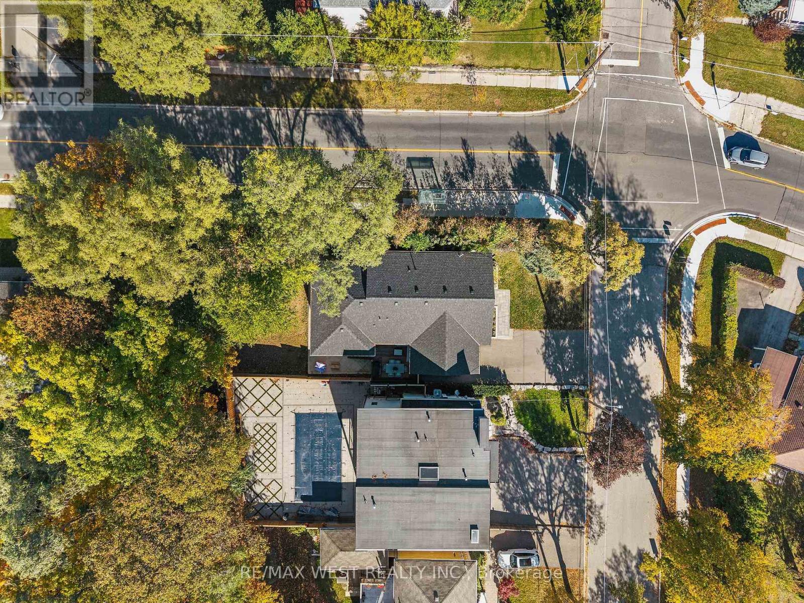 42 Woolton Crescent, Toronto (Brookhaven-Amesbury), Ontario  M6M 4K9 - Photo 38 - W14108498