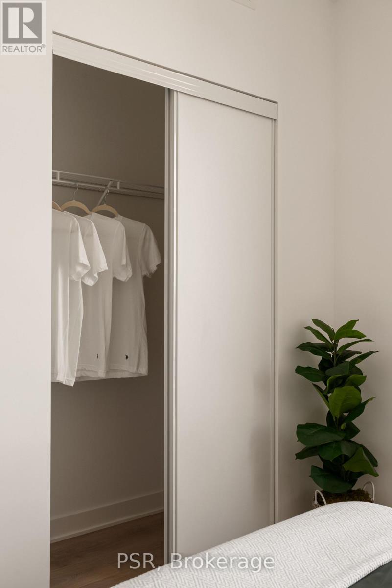 2011 - 1185 Dupont Street, Toronto, Ontario  M6H 0G5 - Photo 25 - W14108508