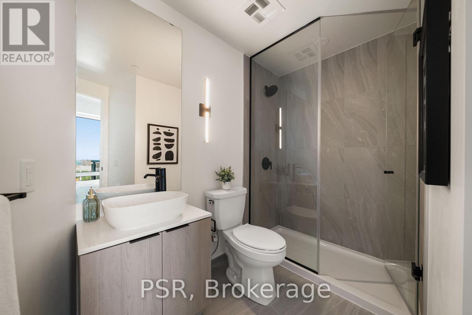 2402 - 1185 Dupont Street, Toronto, Ontario  M6H 0G5 - Photo 31 - W14108516
