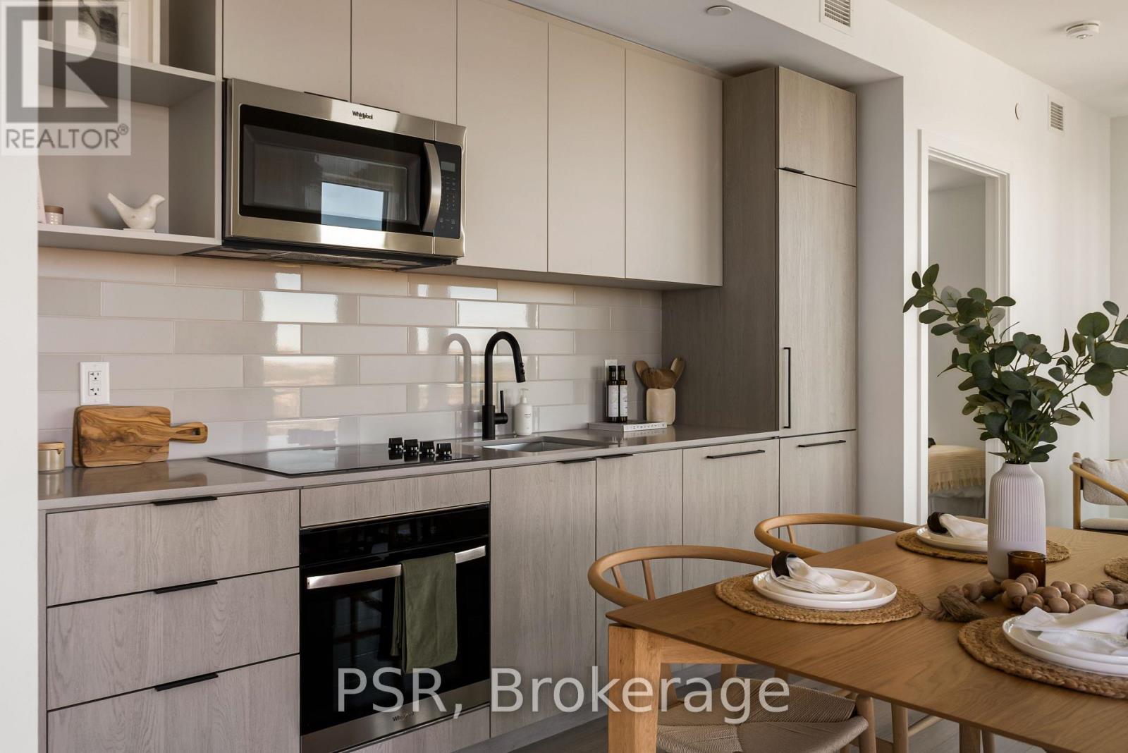 2402 - 1185 Dupont Street, Toronto, Ontario  M6H 0G5 - Photo 7 - W14108516