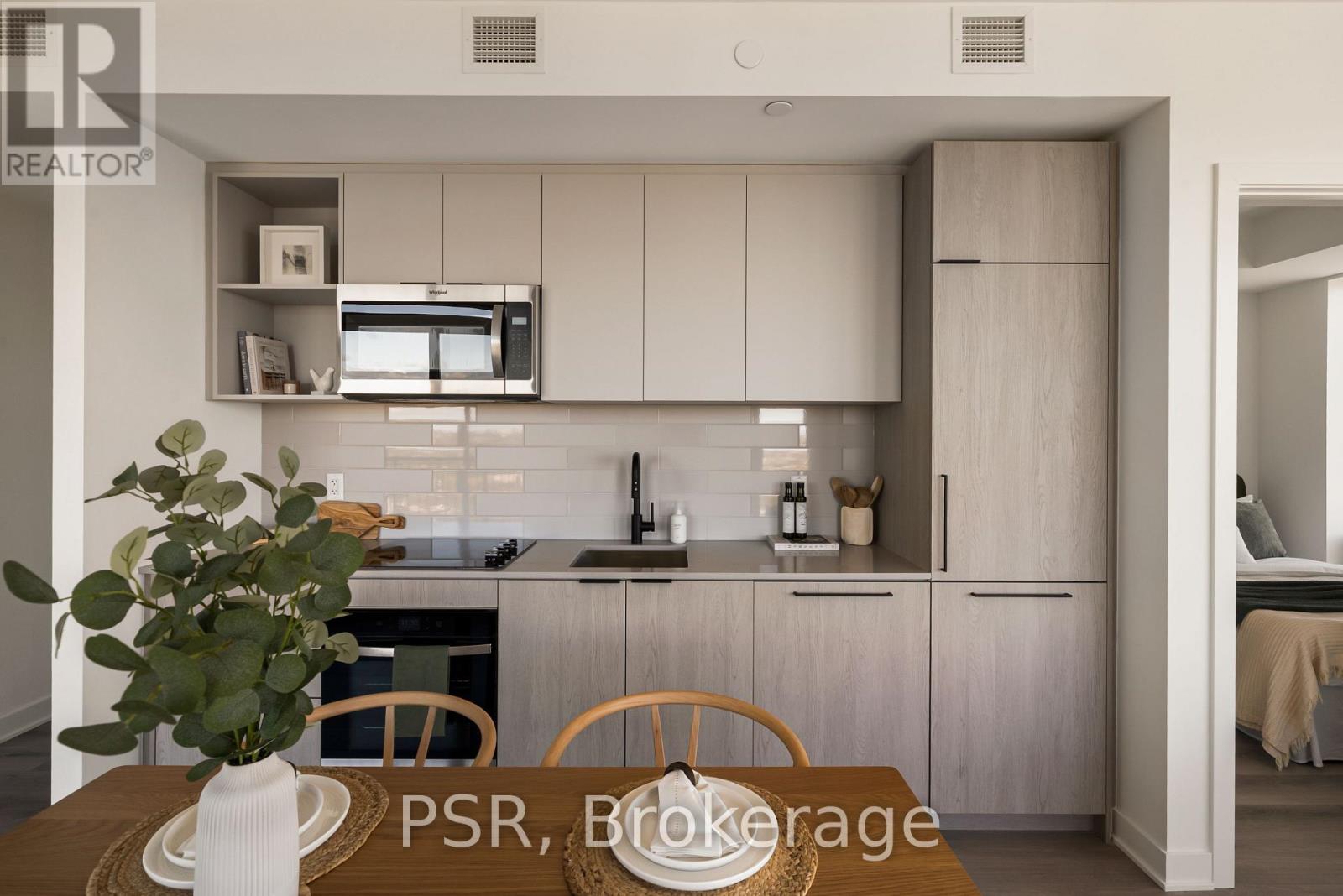 2402 - 1185 Dupont Street, Toronto, Ontario  M6H 0G5 - Photo 8 - W14108516