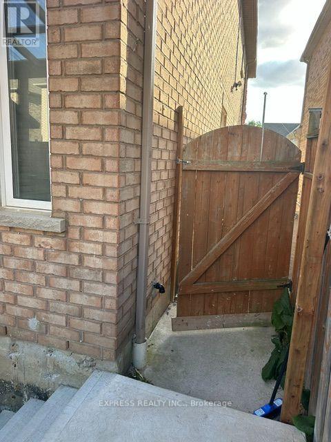 Basement - 5147 Oscar Peterson Boulevard, Mississauga (Churchill Meadows), Ontario  L5M 7W4 - Photo 3 - W14108532