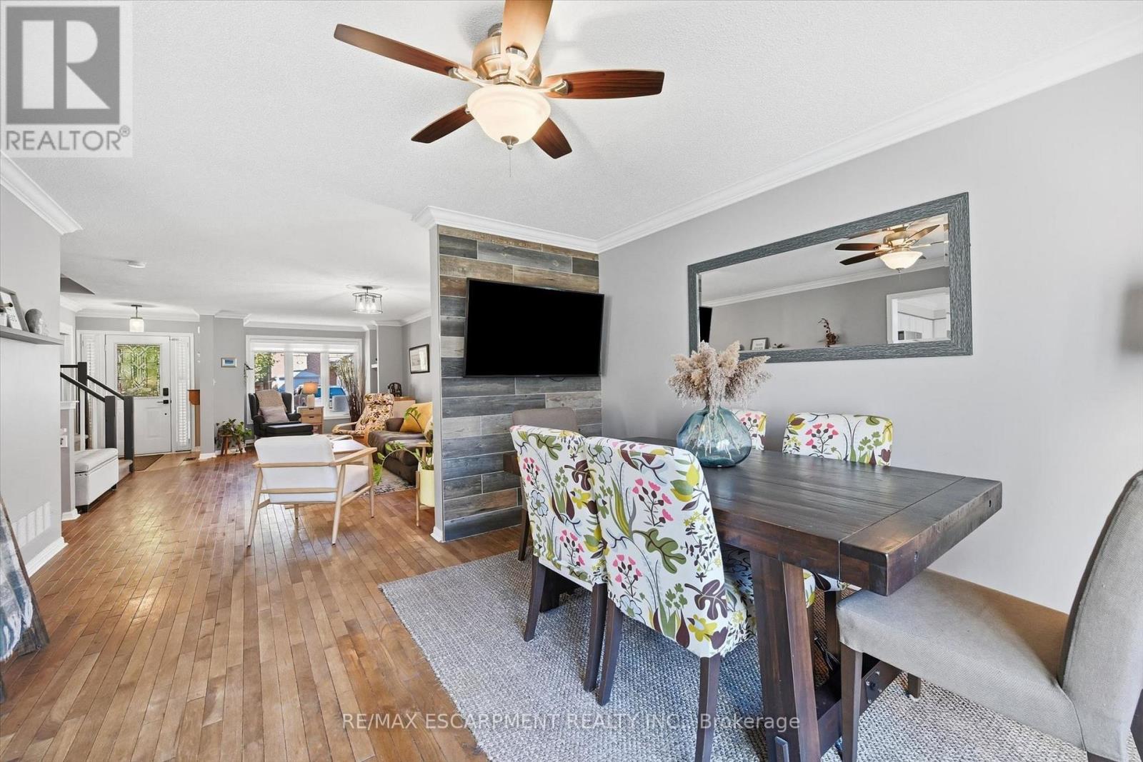 2206 Casselman Court, Burlington, Ontario  L7L 6T7 - Photo 11 - W14108600