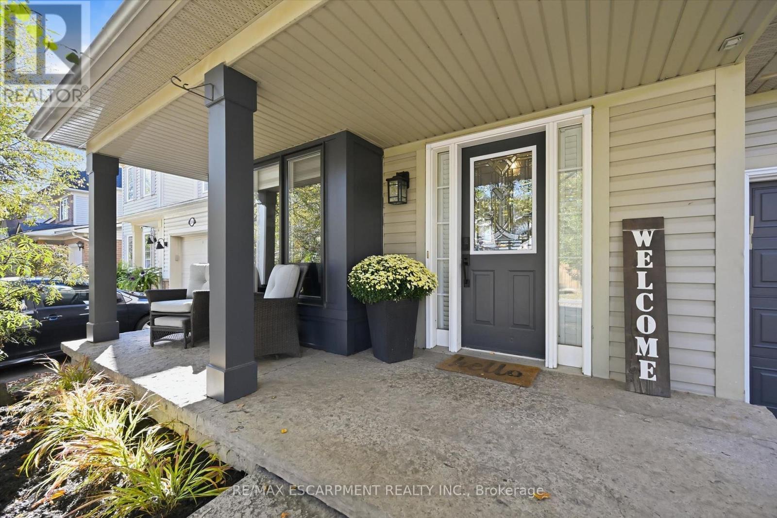 2206 Casselman Court, Burlington, Ontario  L7L 6T7 - Photo 4 - W14108600