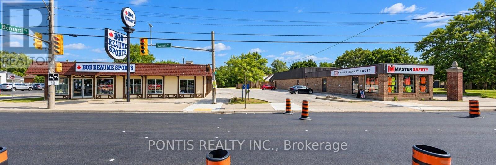 4275 TECUMSEH ROAD E, Windsor, Ontario
