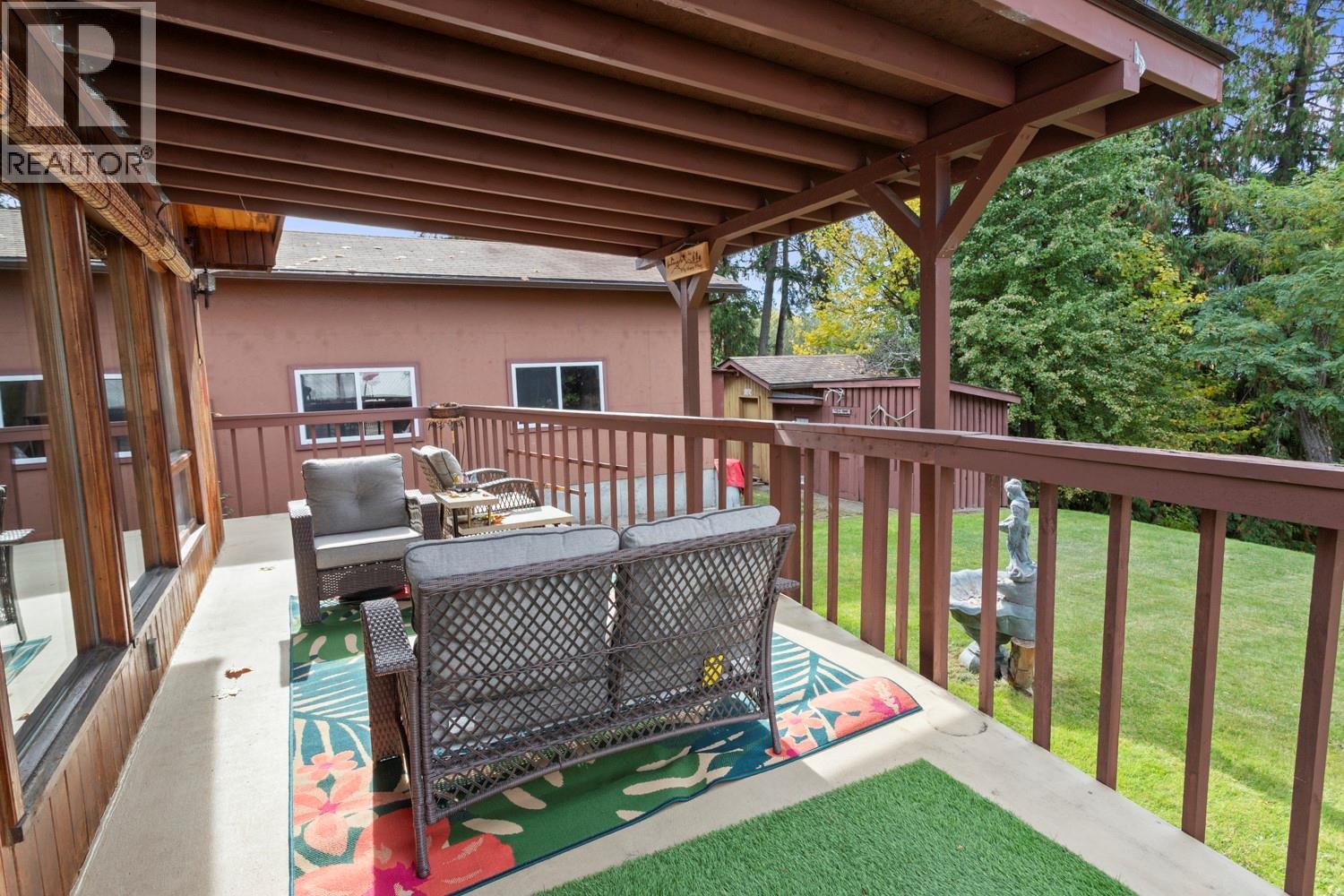 13541 Mountain Shores Road, Boswell, British Columbia V0B 1A0 - Photo 3 - 10403741