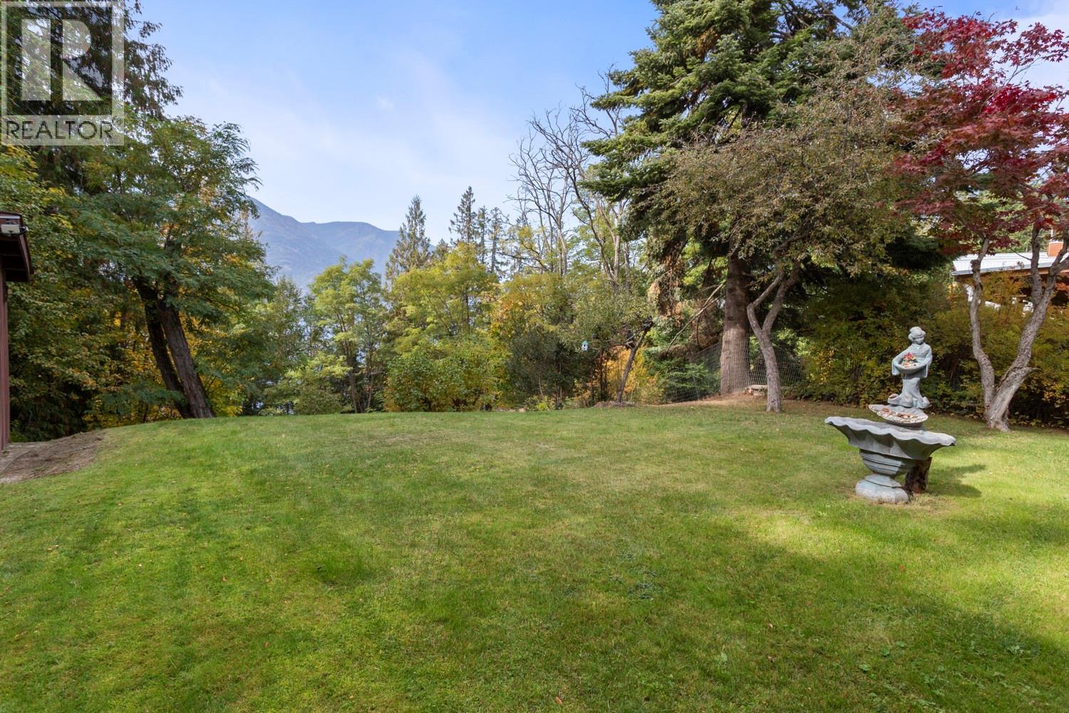 13541 Mountain Shores Road, Boswell, British Columbia V0B 1A0 - Photo 4 - 10403741