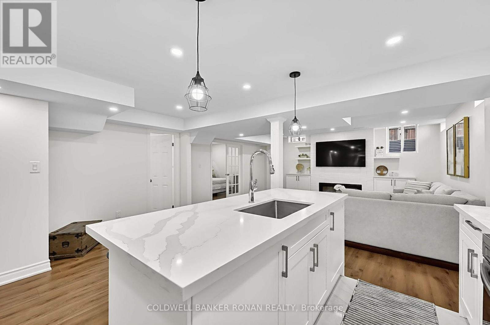 16 Hawke Crescent, New Tecumseth, Ontario  L0G 1W0 - Photo 38 - N14108166