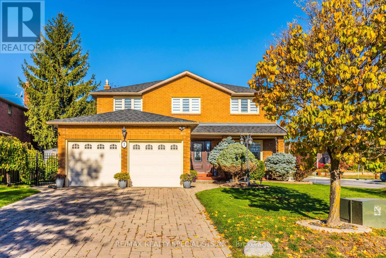 1 BURWASH COURT, Brampton, Ontario