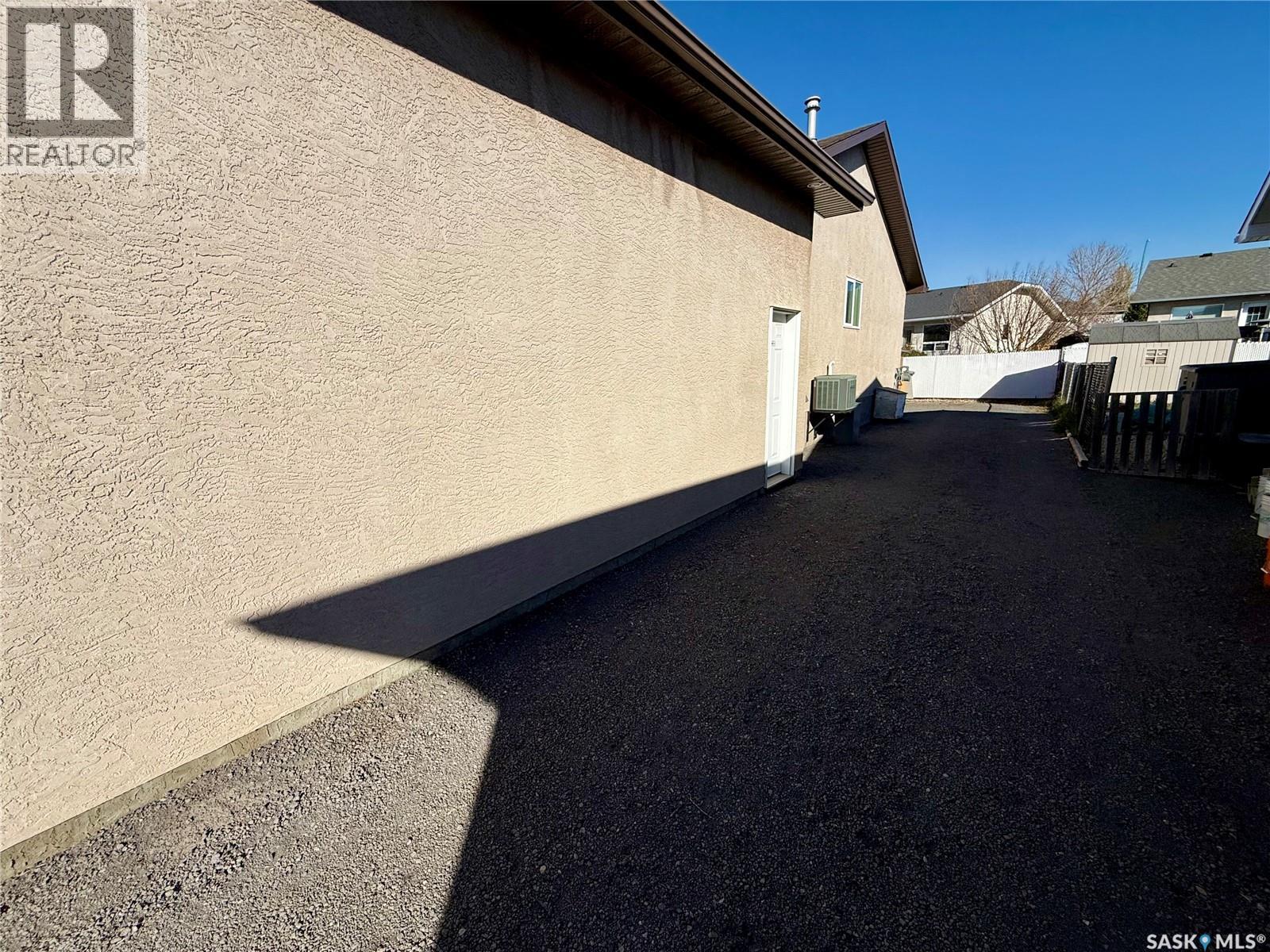 3512 Bishop Crescent E, Regina, Saskatchewan  S4Z 1A6 - Photo 51 - SK051724