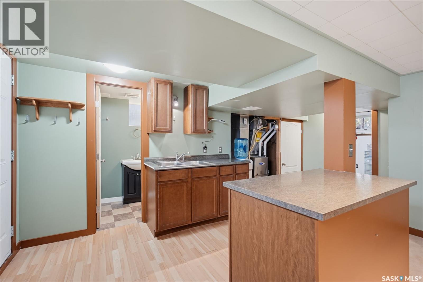 615 Clarence Avenue S, Saskatoon, Saskatchewan  S7H 2E1 - Photo 22 - SK051715